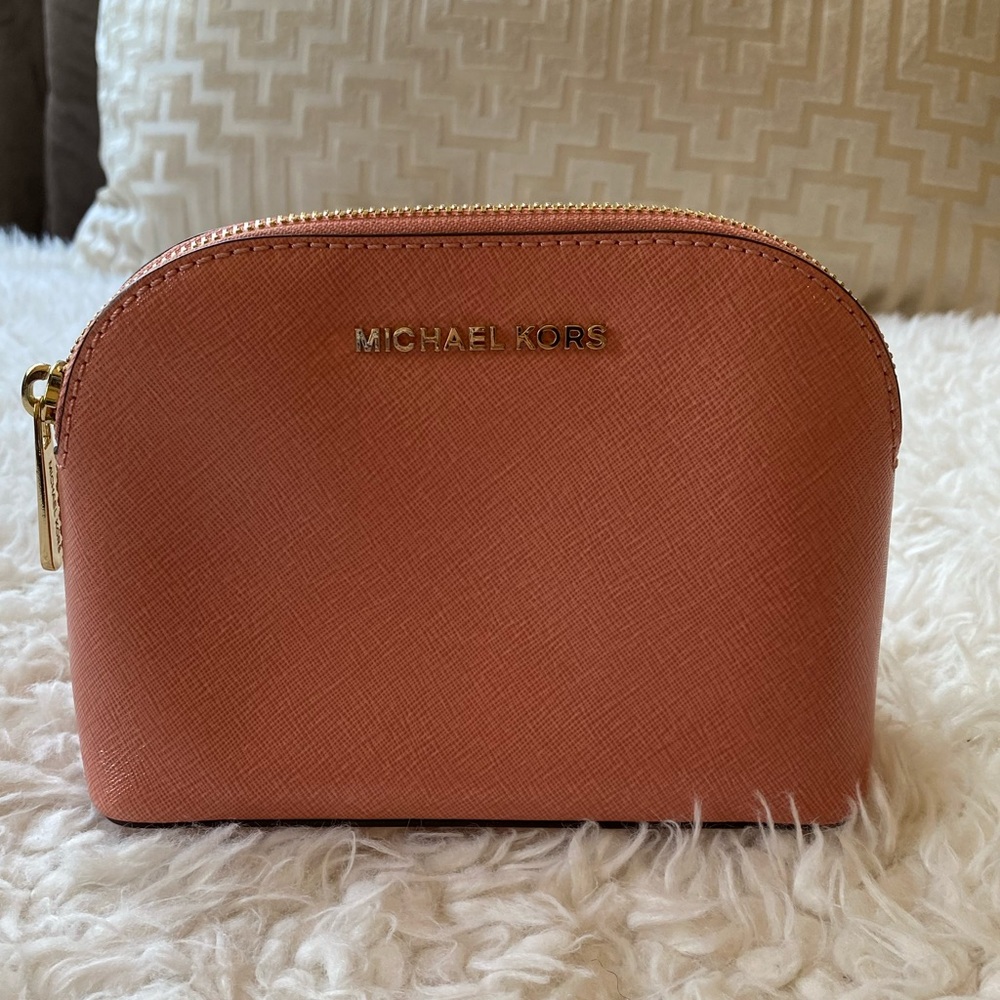 Michael Kors Cosmetic Bag in Saffiano Leather